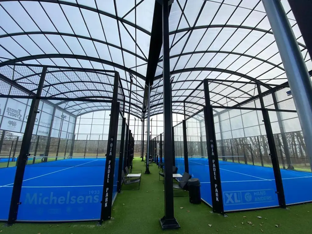 Öja Padel Park en Suecia